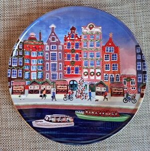 Anthropologie "Holiday in the City" Dessert Plate in the Amsterdam Design